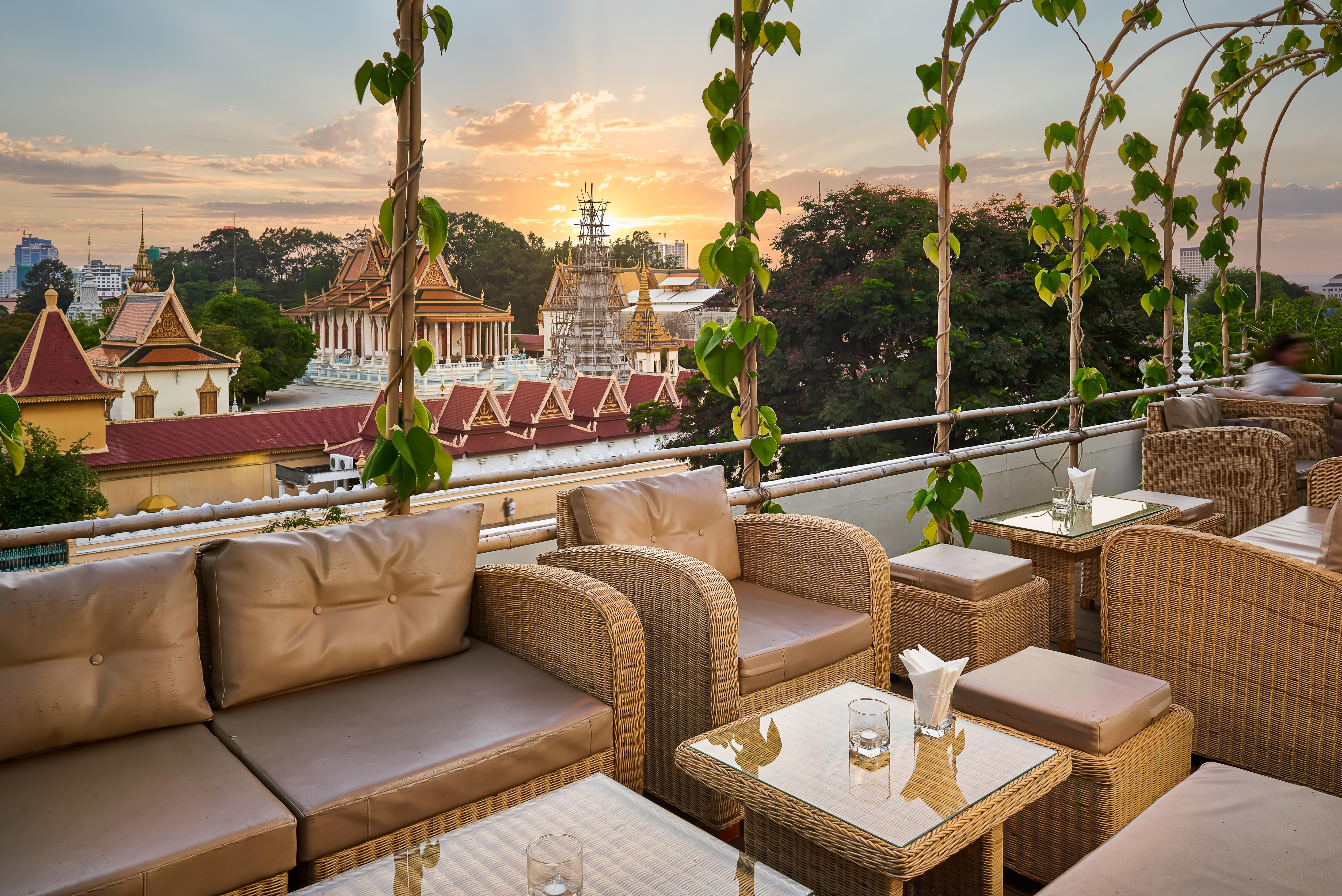 Palace Gate Hotel&Resort Phnom Pen Exterior foto